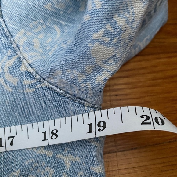 Chico's Cotton Denim Jacket / Shacket Sz O (Small), Lightweight, Patterned - Picture 7 of 9